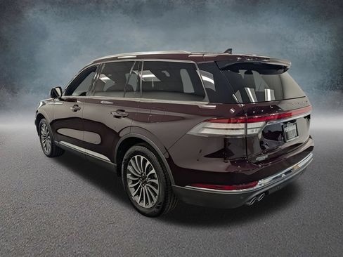 Used 2023 Lincoln Aviator Reserve w/ Equipment Group 201A AWD/4WD image 7