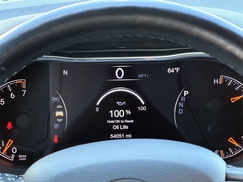 Used 2021 Jeep Grand Cherokee Laredo X image 15