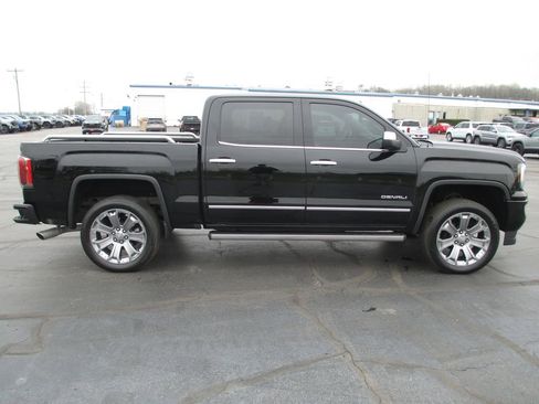 Used 2018 GMC Sierra 1500 Denali w/ Denali Ultimate Package image 2
