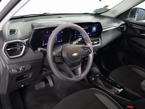 Used 2024 Chevrolet TrailBlazer LS image 7