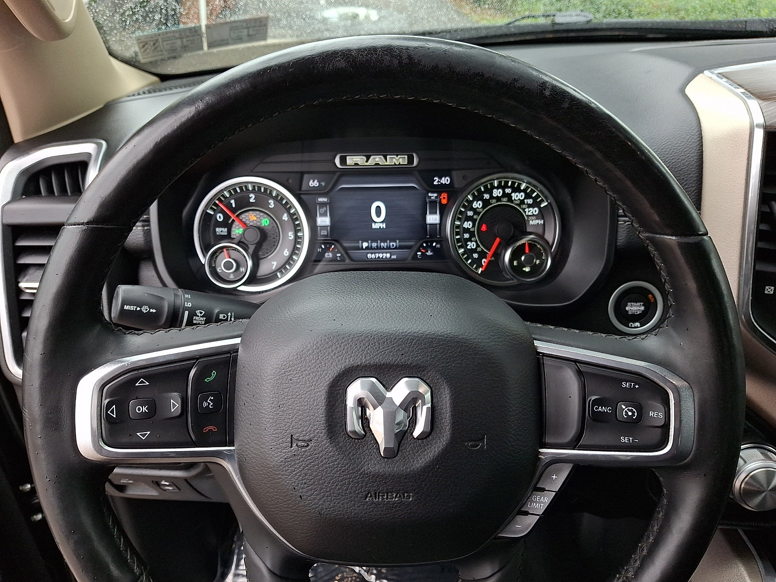 Used 2019 RAM 1500 Laramie AWD/4WD image 19