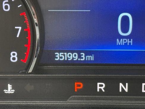 Used 2022 Ford Explorer XLT w/ Equipment Group 202A image 16