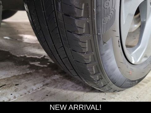 Used 2026 Ford Escape ST-Line image 11