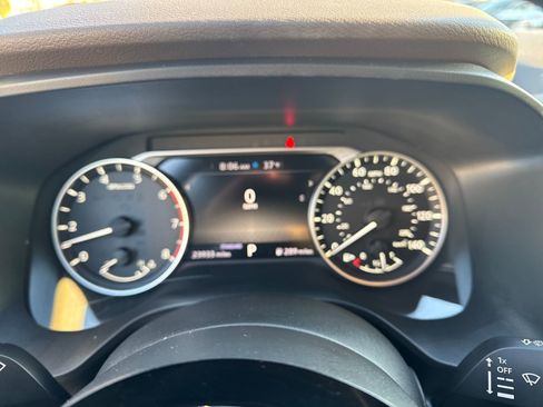 Certified 2021 Nissan Rogue S image 15