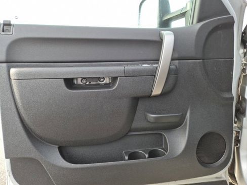 Used 2012 Chevrolet Silverado 2500 LT w/ Snow Plow Prep Package image 12