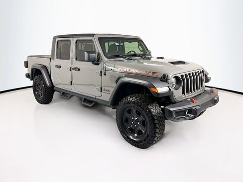 Used 2023 Jeep Gladiator Mojave w/ Trailer Tow Package AWD/4WD image 3