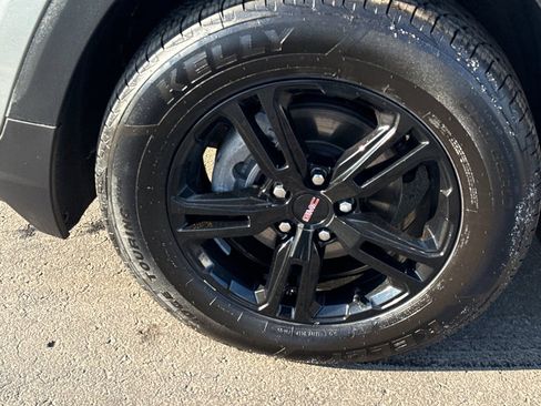 Used 2023 GMC Terrain AT4 w/ Tech Package image 9