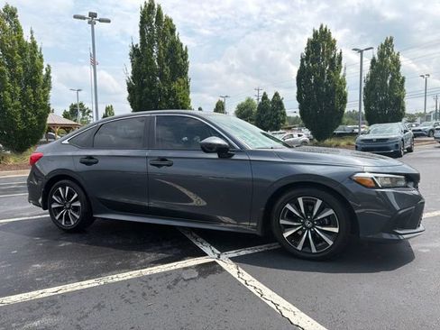 Used 2024 Honda Civic EX image 4