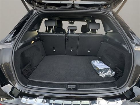 Certified 2025 Mercedes-Benz GLA 250 4MATIC image 24