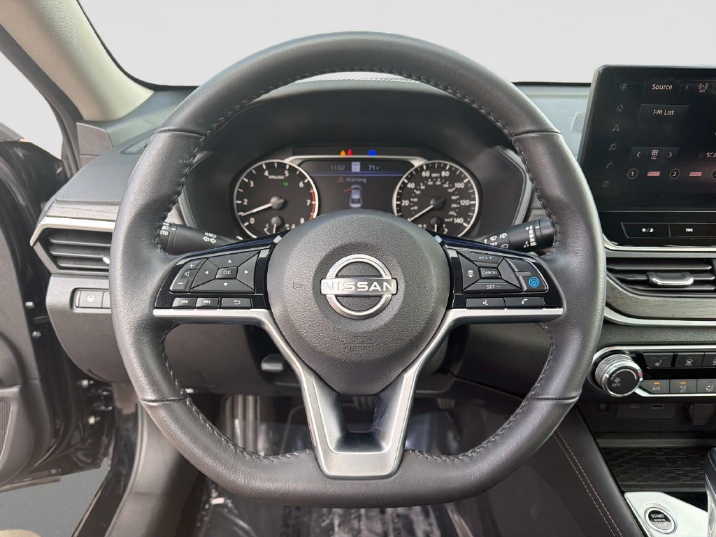 Used 2024 Nissan Altima 2.5 SV w/ SV Premium Package AWD/4WD image 32