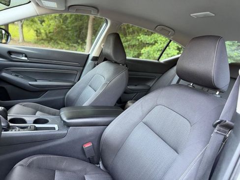 Used 2019 Nissan Altima 2.5 S FWD image 12