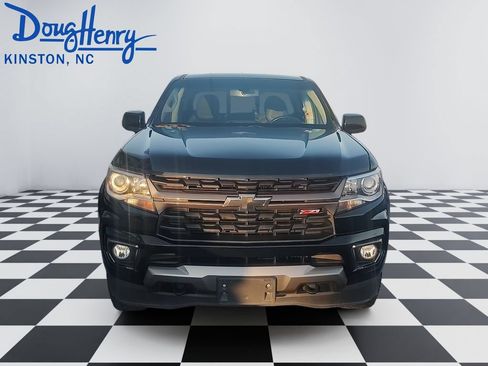 Used 2022 Chevrolet Colorado Z71 AWD/4WD image 8