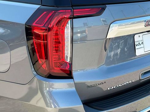 Used 2021 GMC Yukon Denali AWD/4WD image 38