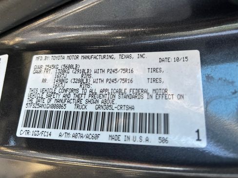 Used 2016 Toyota Tacoma SR5 image 39