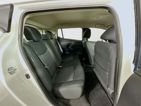 Used 2025 Nissan Leaf SV Plus image 26