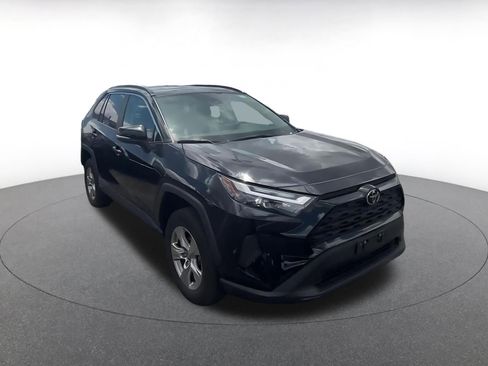 Used 2025 Toyota RAV4 XLE w/ Convenience Package AWD/4WD image 3