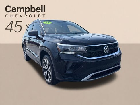 Used 2022 Volkswagen Taos SE FWD image 11