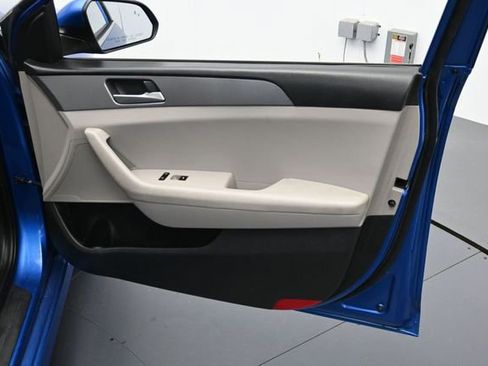Used 2019 Hyundai Sonata SE FWD image 29
