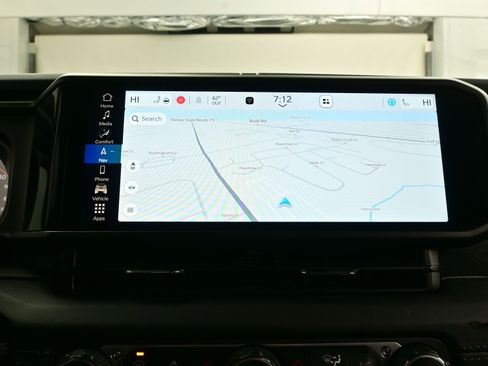 Used 2024 Jeep Wrangler Unlimited Rubicon image 17