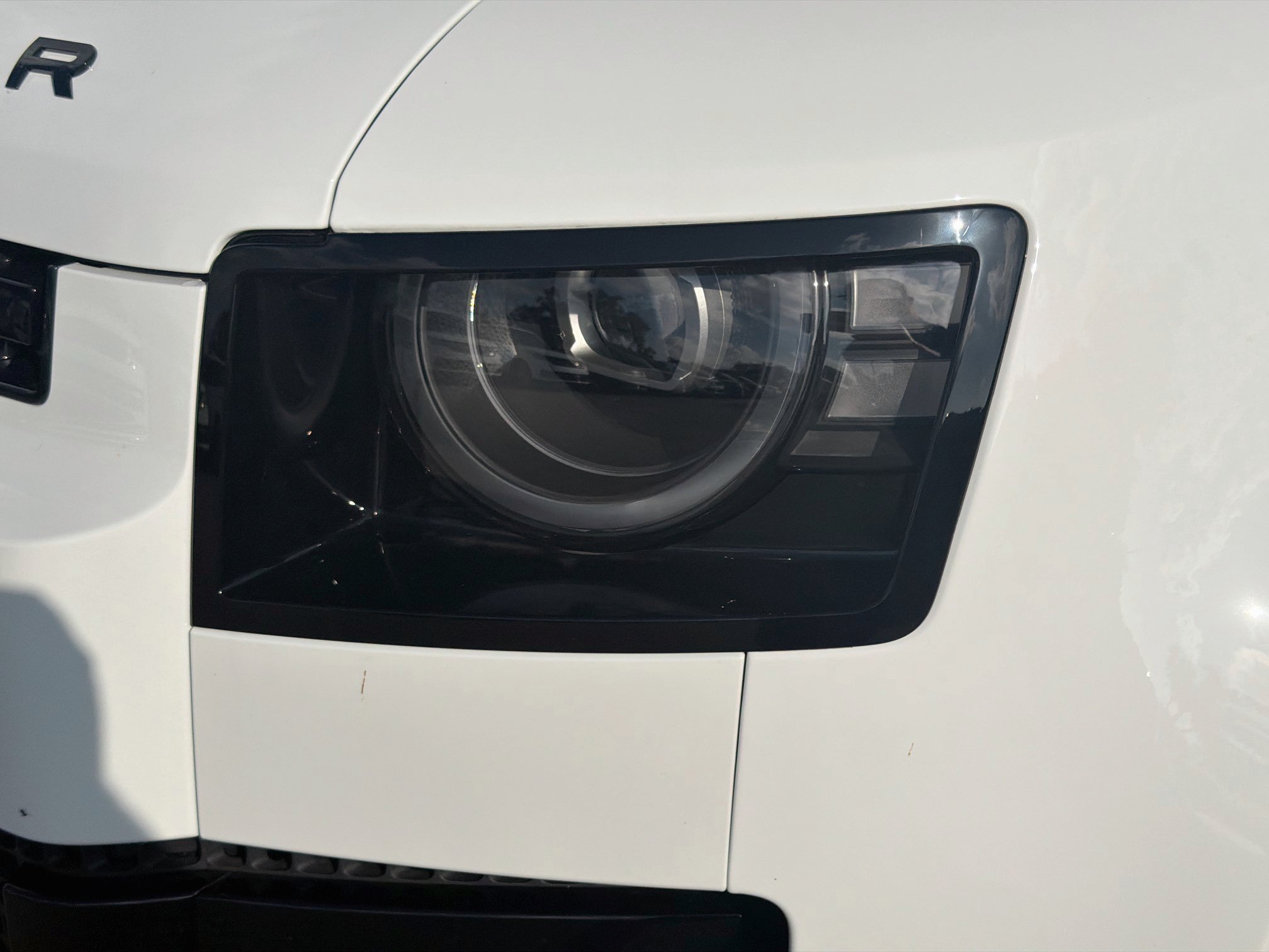 New 2026 Land Rover Defender 110 X-Dynamic SE AWD/4WD image 9