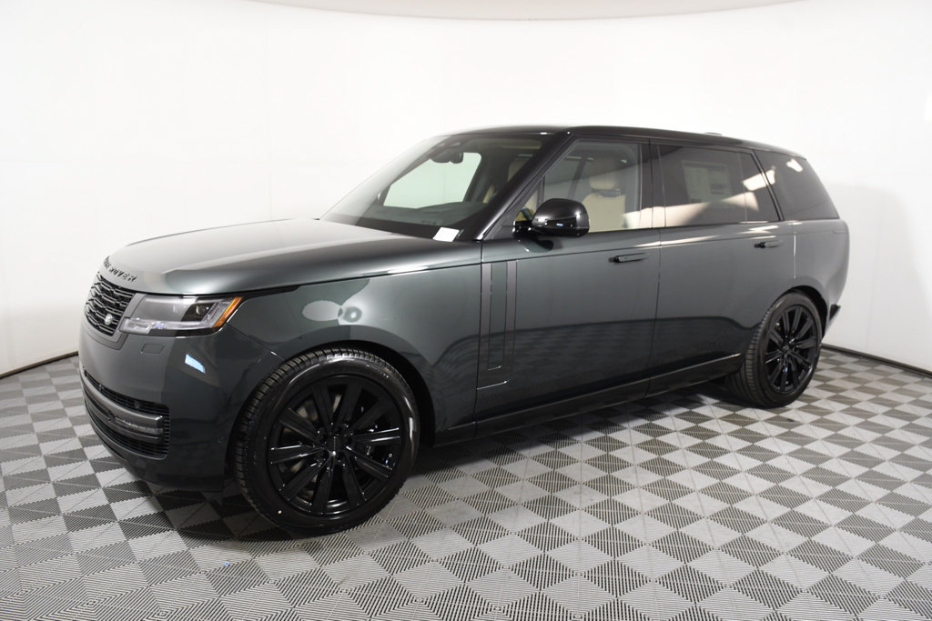 New 2026 Land Rover Range Rover Long Wheelbase SE AWD/4WD image 2