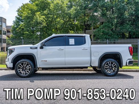 Used 2024 GMC Sierra 1500 AT4 w/ Technology Package AWD/4WD image 9