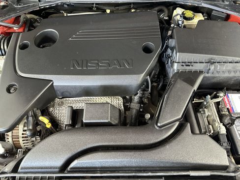 Used 2017 Nissan Altima 2.5 SR w/ Midnight Edition Package image 32