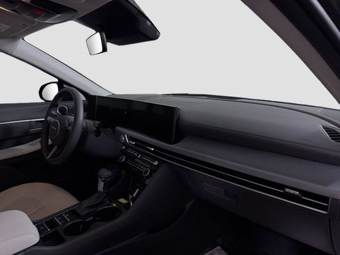 Used 2025 Hyundai Sonata SE image 30