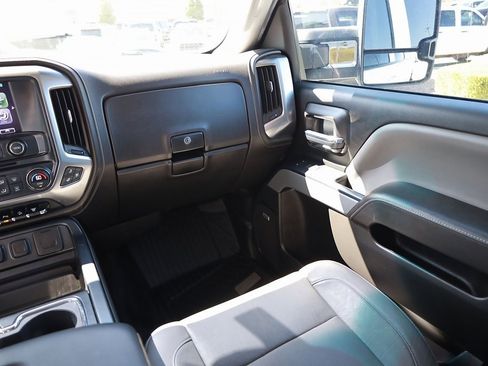 Used 2017 Chevrolet Silverado 2500 LTZ w/ Duramax Plus Package image 21