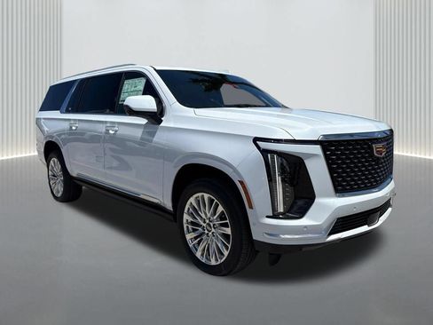 New 2026 Cadillac Escalade ESV Luxury AWD/4WD image 3