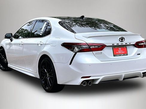 Used 2024 Toyota Camry XSE w/ Navigation Package FWD image 4