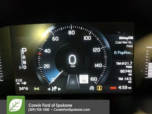 Used 2018 Volvo XC90 T5 Momentum w/ Convenience Package image 3