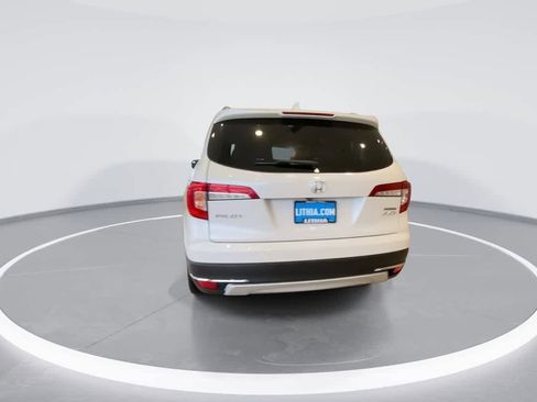 Used 2019 Honda Pilot Touring image 7