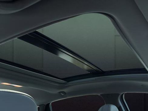 Used 2018 Chevrolet Malibu LT w/ Leather Package image 30