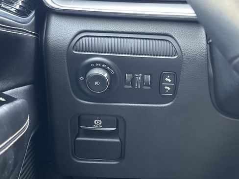 Used 2023 Jeep Wagoneer Series II AWD/4WD image 39