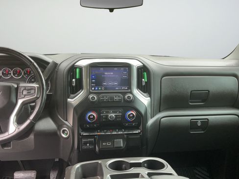 Used 2021 Chevrolet Silverado 1500 LT w/ Z71 Off-Road Package AWD/4WD image 17
