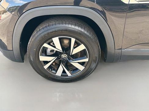 Used 2022 Volkswagen Atlas Cross Sport SE image 30