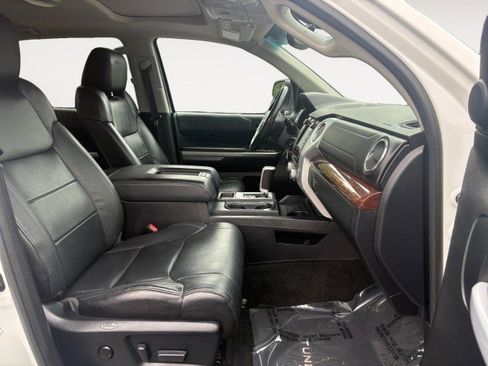 Used 2017 Toyota Tundra Limited w/ Limited Premium Package image 4
