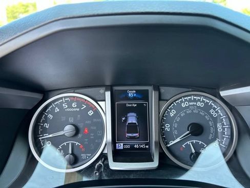 Used 2023 Toyota Tacoma SR5 RWD image 22