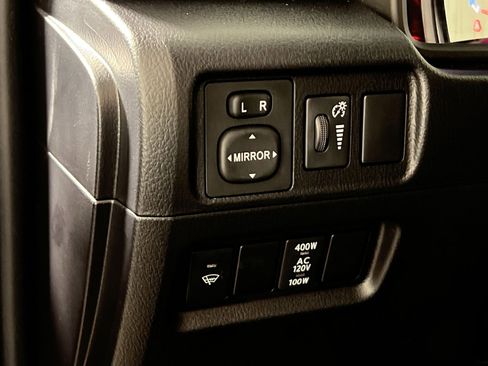 Used 2016 Toyota 4Runner SR5 Premium image 32