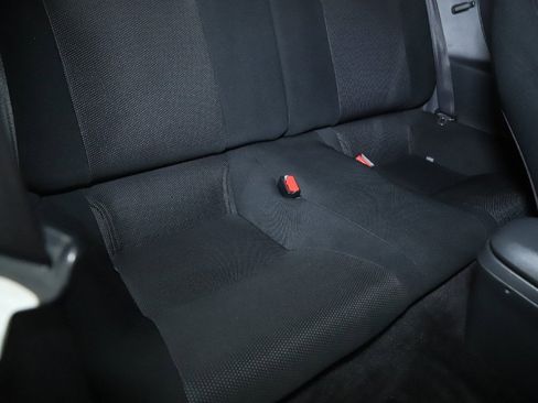 Used 2003 Toyota Celica GT image 30