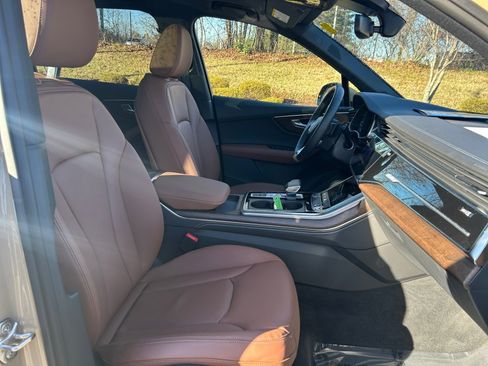 Used 2025 Audi Q7 2.0T Premium Plus w/ Premium Plus Package image 28