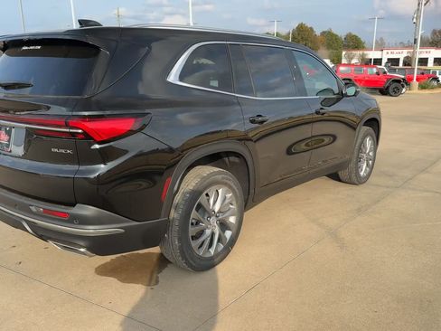 New 2026 Buick Enclave Preferred image 7