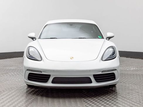 Used 2018 Porsche 718 Cayman image 3