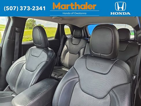 Used 2020 Jeep Cherokee Limited AWD/4WD image 10
