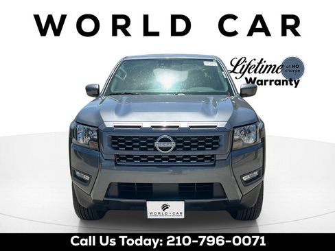 Used 2025 Nissan Frontier SV w/ SV Convenience Package RWD image 2