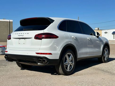 Used 2015 Porsche Cayenne S image 7
