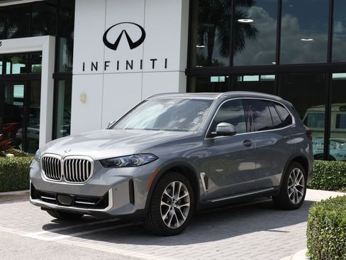 Used 2024 BMW X5 xDrive40i AWD/4WD image 1