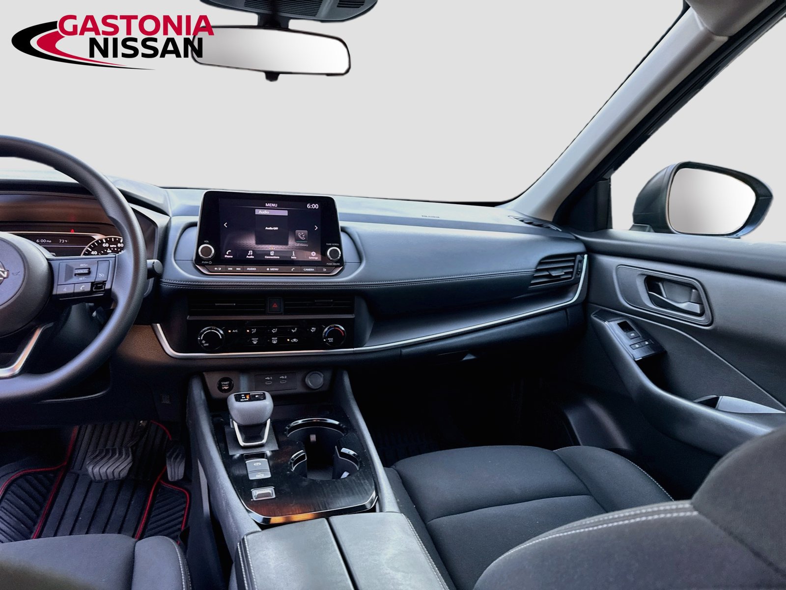 Used 2024 Nissan Rogue S FWD image 30