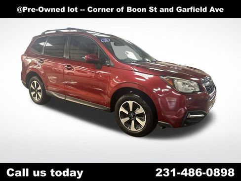 Used 2018 Subaru Forester 2.5i Premium w/ All-Weather Package AWD/4WD image 7